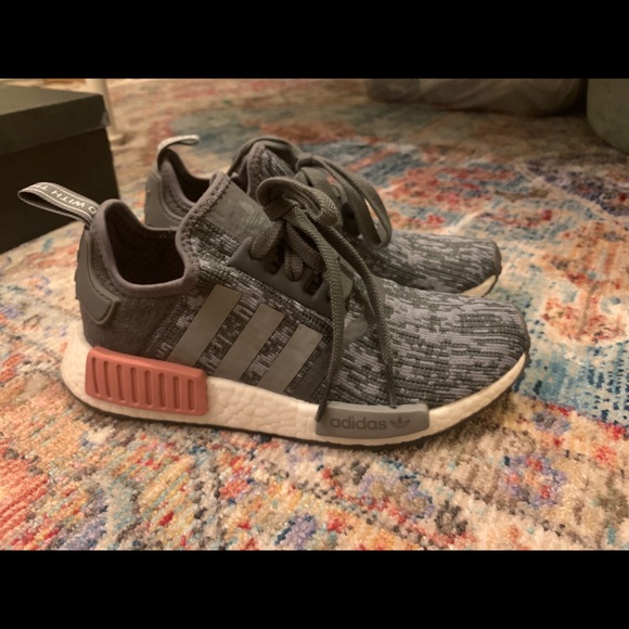 Women’s Adidas NMD - Picture 1 of 6